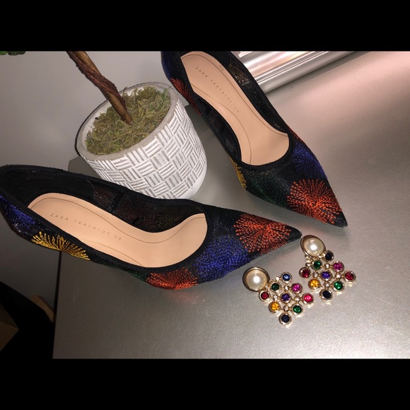 Zara heels with matching earrings - Picture 2 of 7